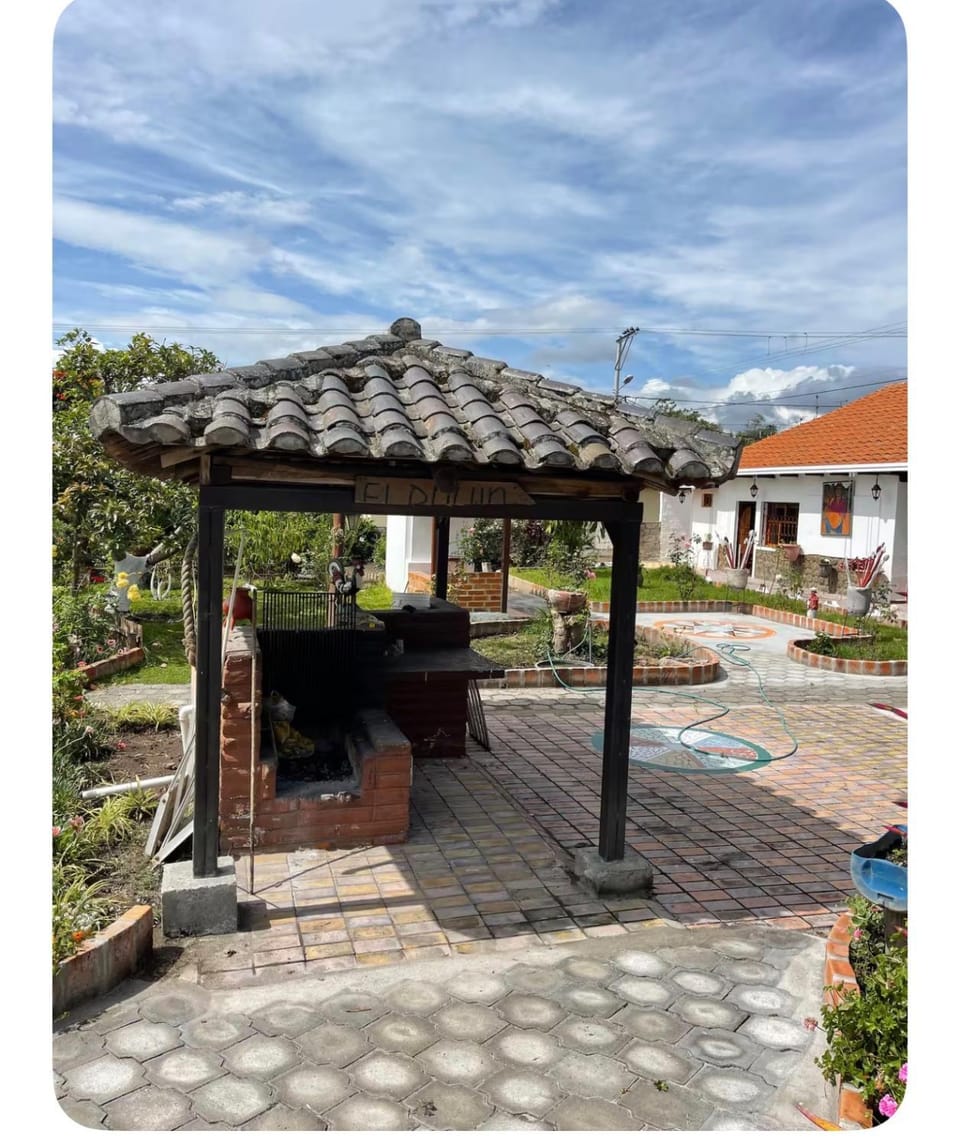 Quinta 4 esquinas cerca de Chachimbiro Country House in Imbabura Province