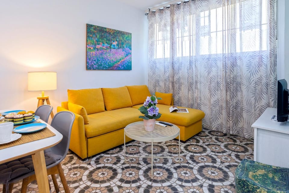 TV and multimedia, Living room, air conditioner