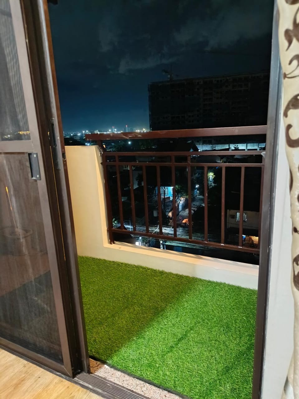Night, View (from property/room), City view