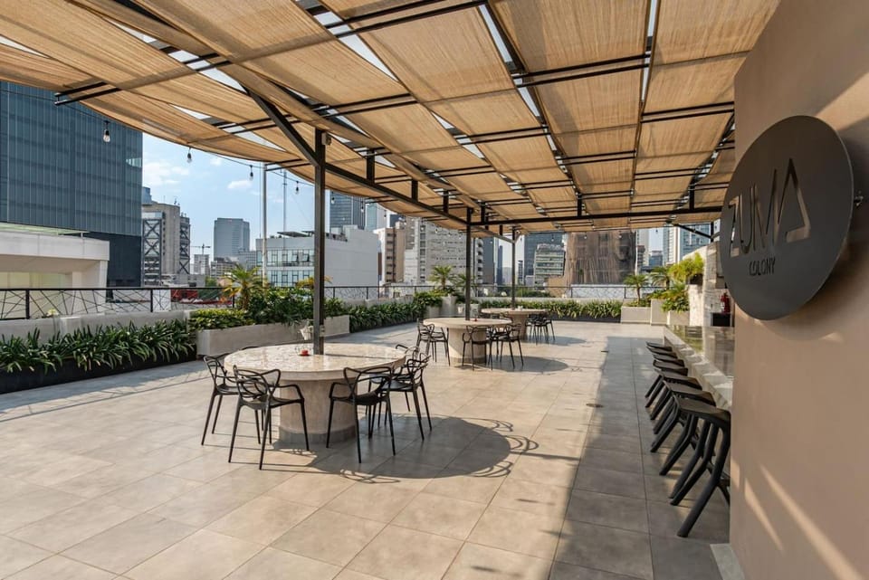 Stylish condo with rooftop in Roma Norte Apartment in Mexico City