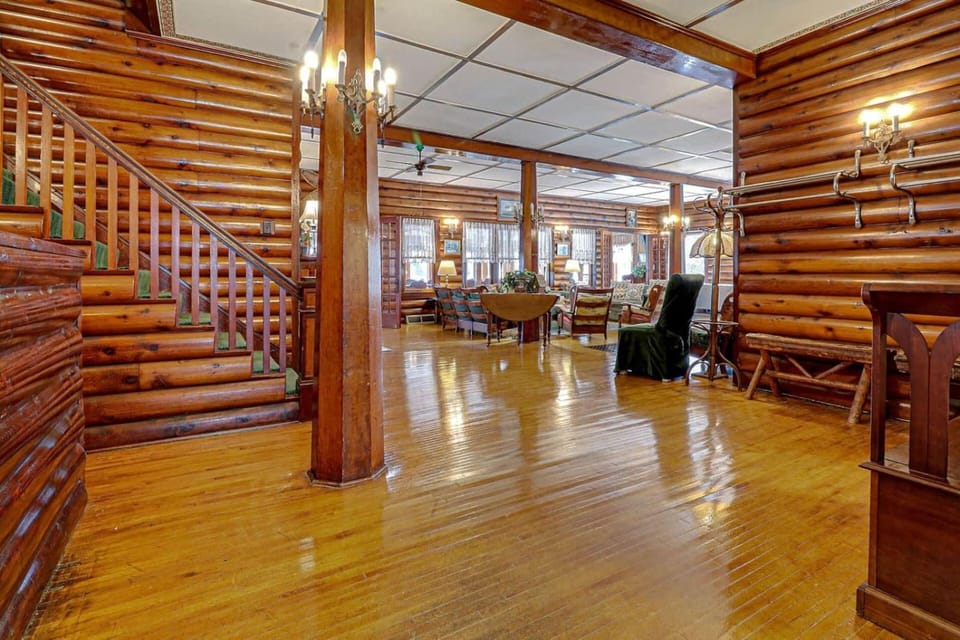 Legacy Lodge On Barker Lake House in Wisconsin