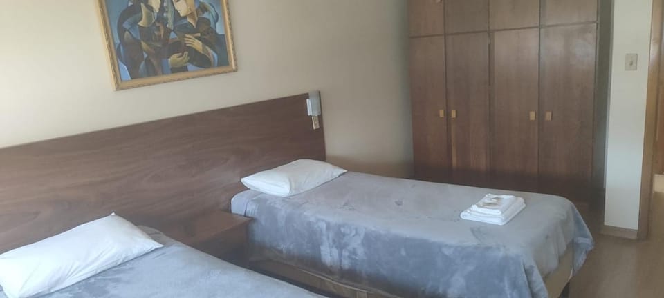 Bed, Photo of the whole room, wardrobe