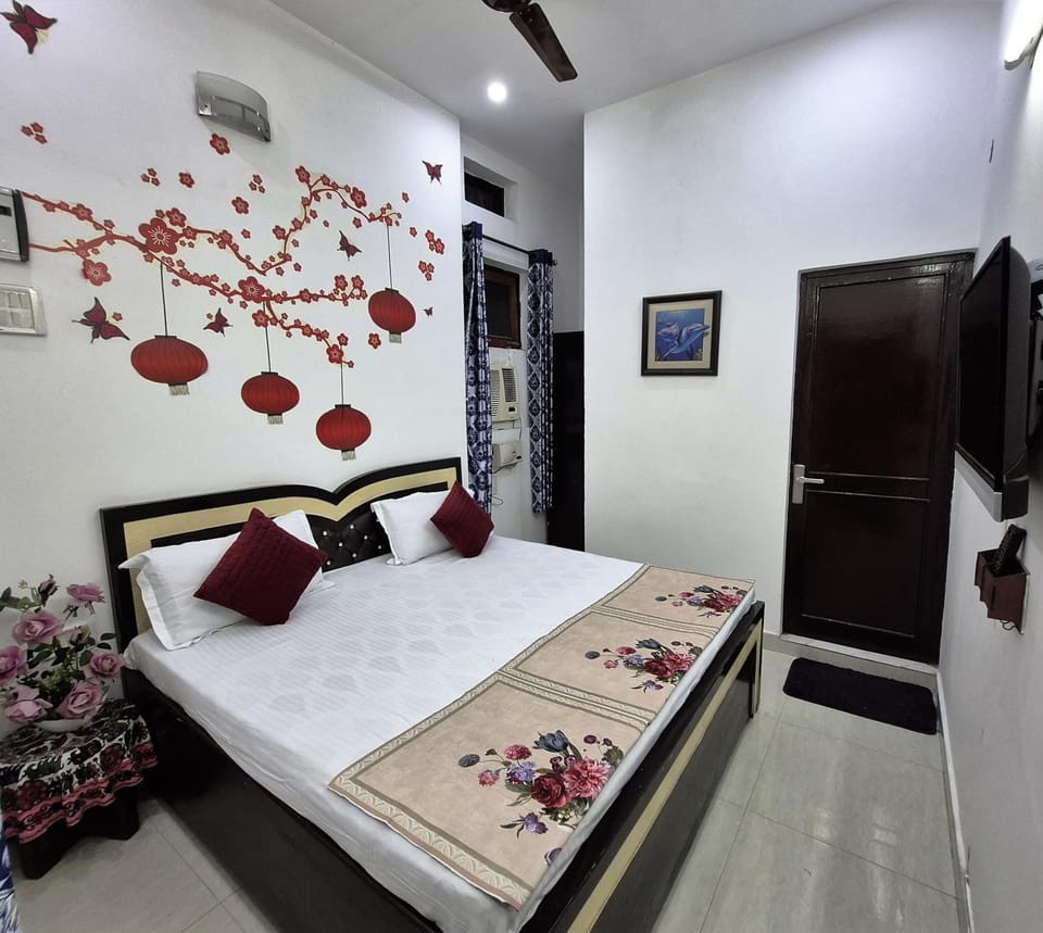 Bed, Bedroom, air conditioner