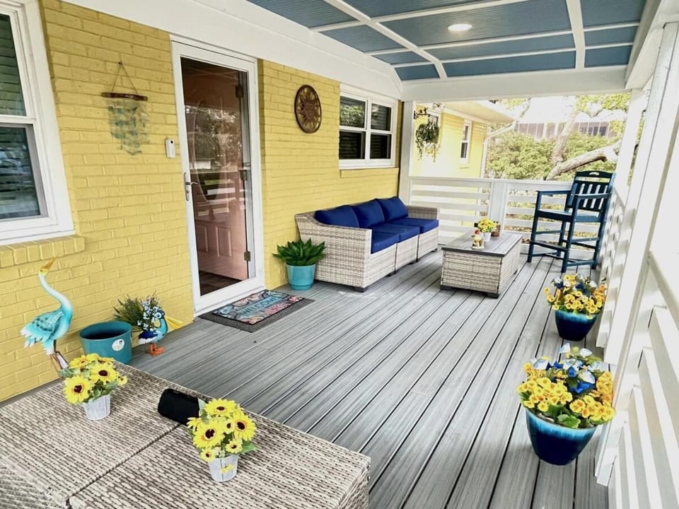 Patio, Spring, Day, Garden, Balcony/Terrace