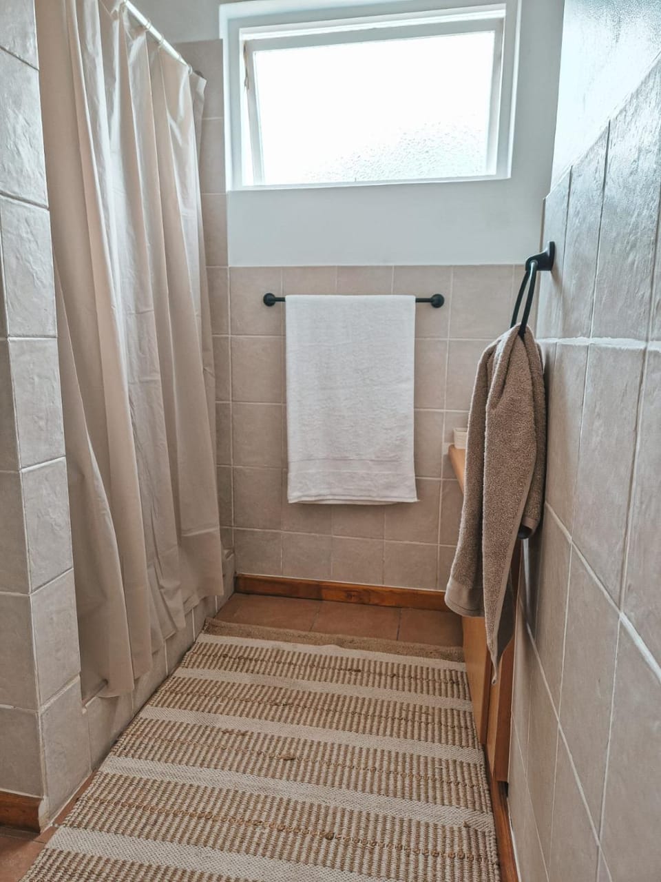 Shower, Bathroom, towels