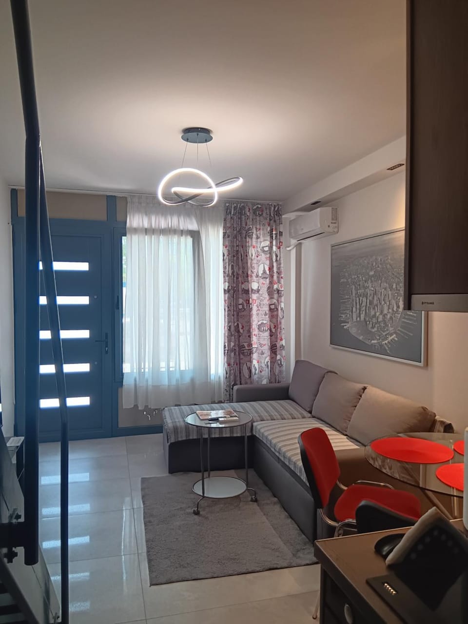 Living room, Photo of the whole room, Seating area, Dining area