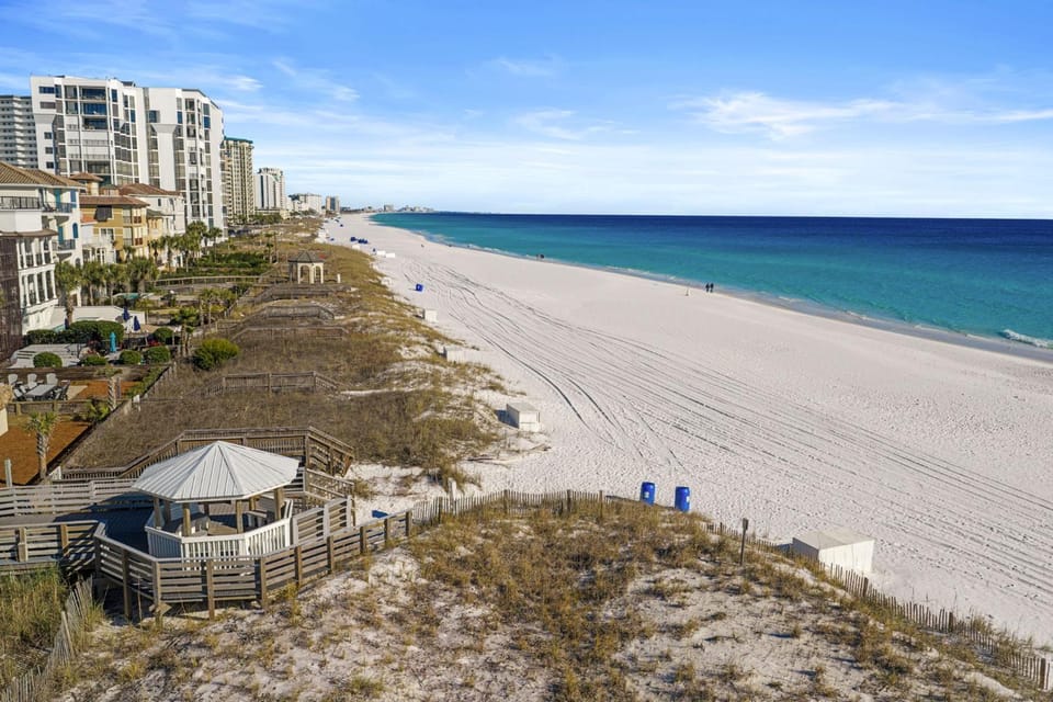 Property building, Day, Bird's eye view, Beach, Sea view