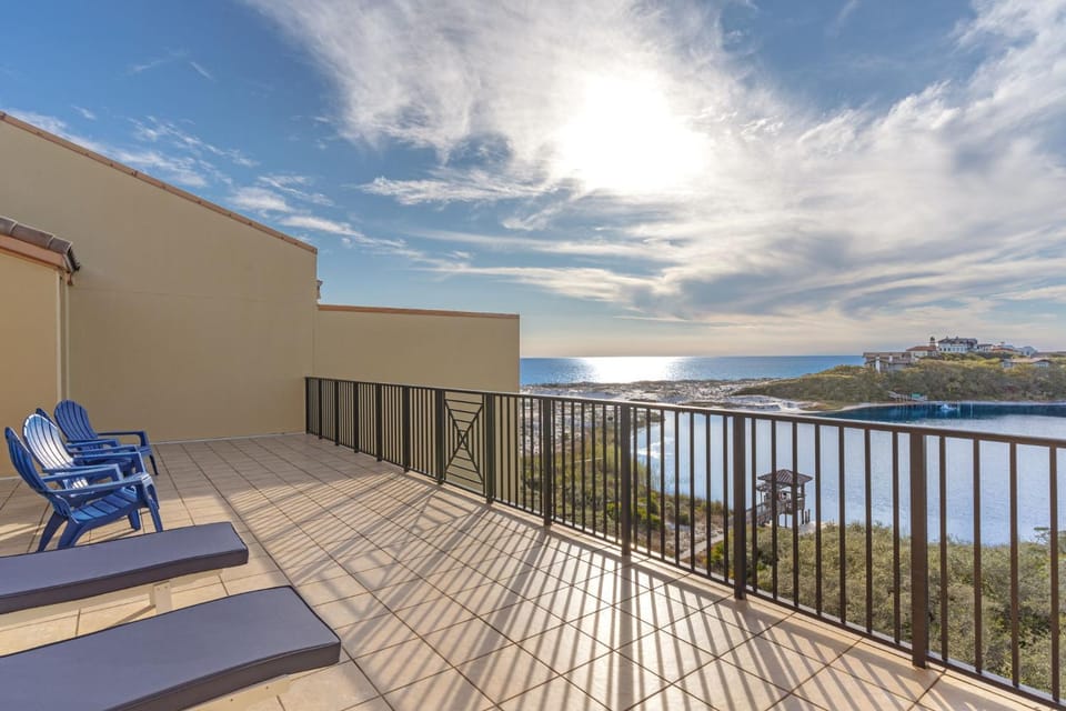 Day, Natural landscape, Balcony/Terrace, Seating area, Lake view