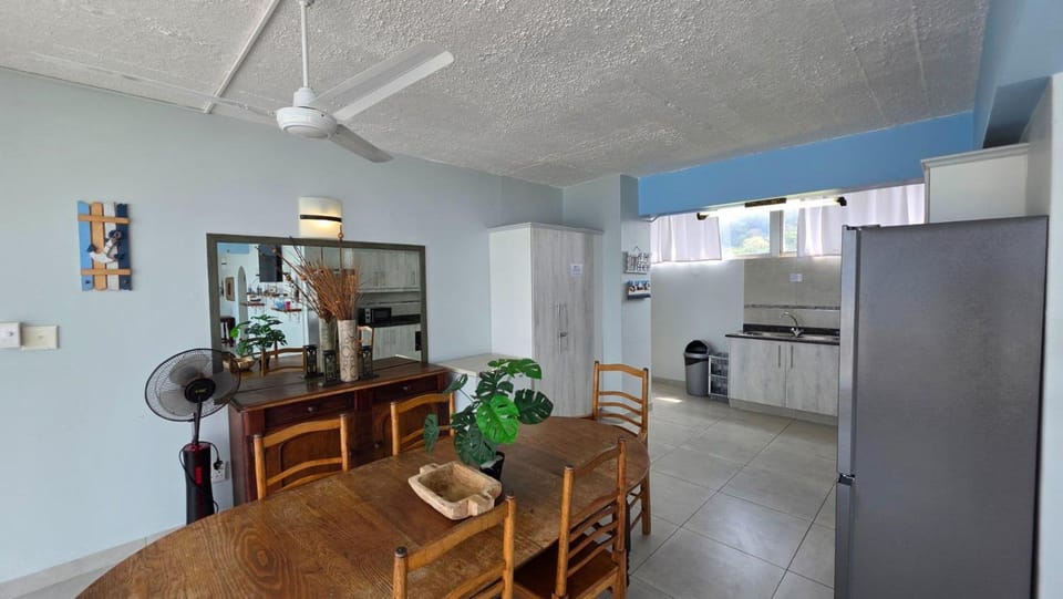 Margate Beachfront Penthouse Apartment in Margate