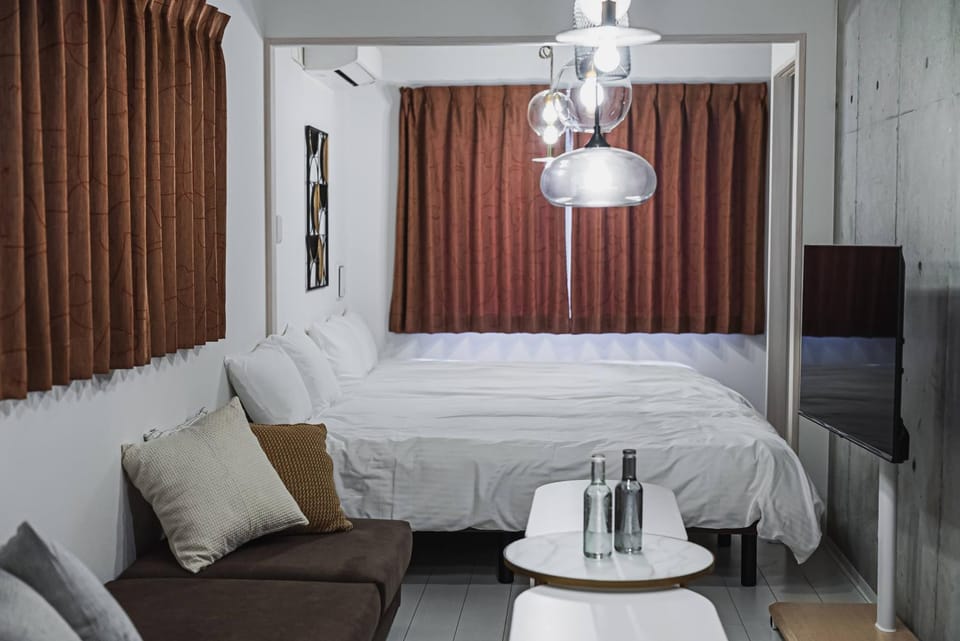 Bed, Living room, Photo of the whole room, Bedroom