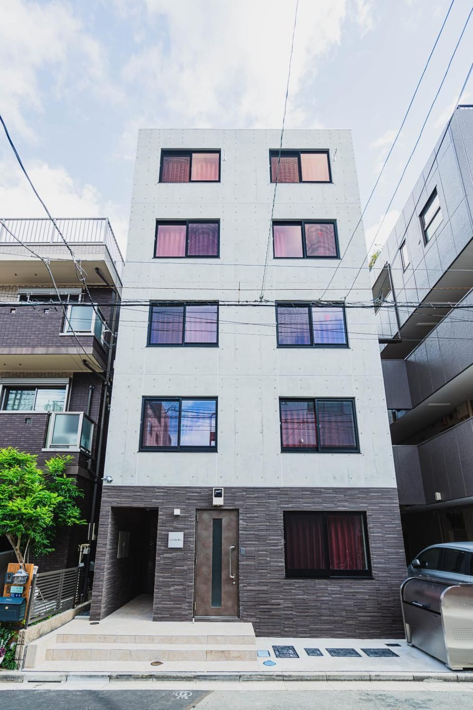 Property building, Day, Neighbourhood, Street view