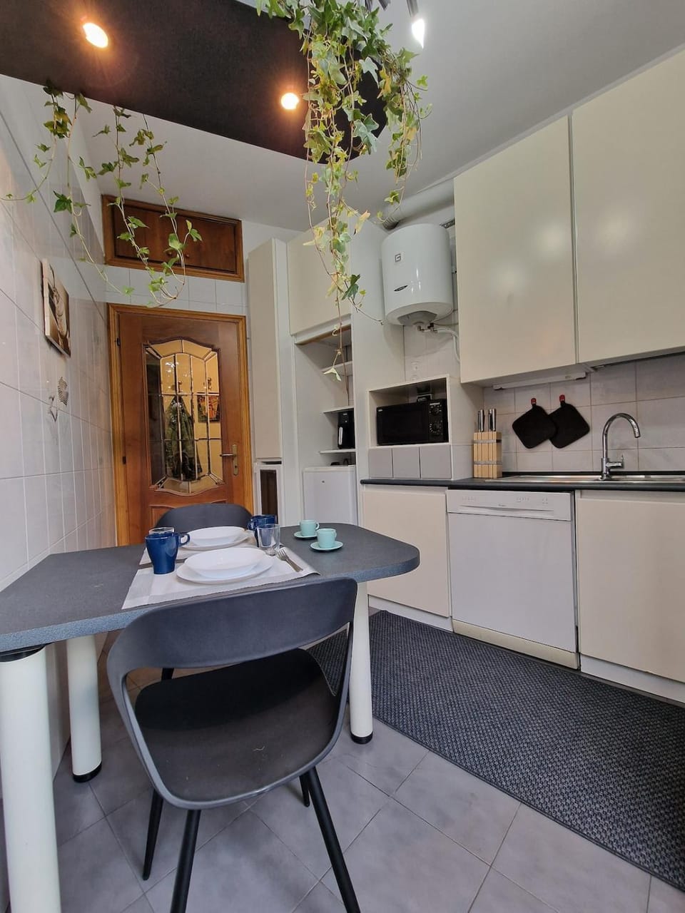 Navigli Elegant Apartment with Park View Apartment in Milan