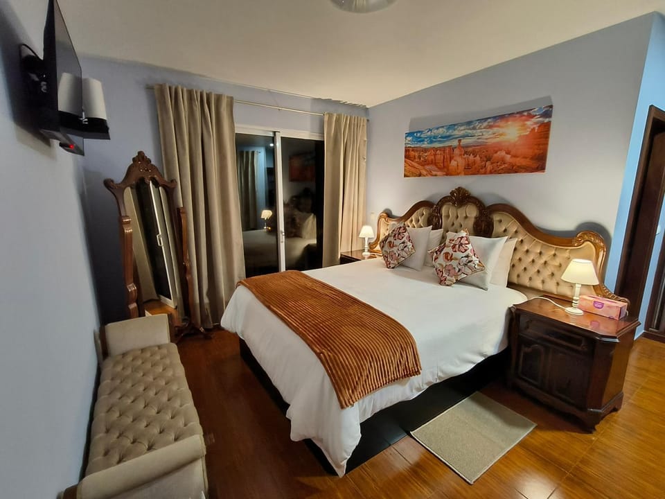 Bed, Balcony/Terrace, Bedroom, wardrobe, air conditioner