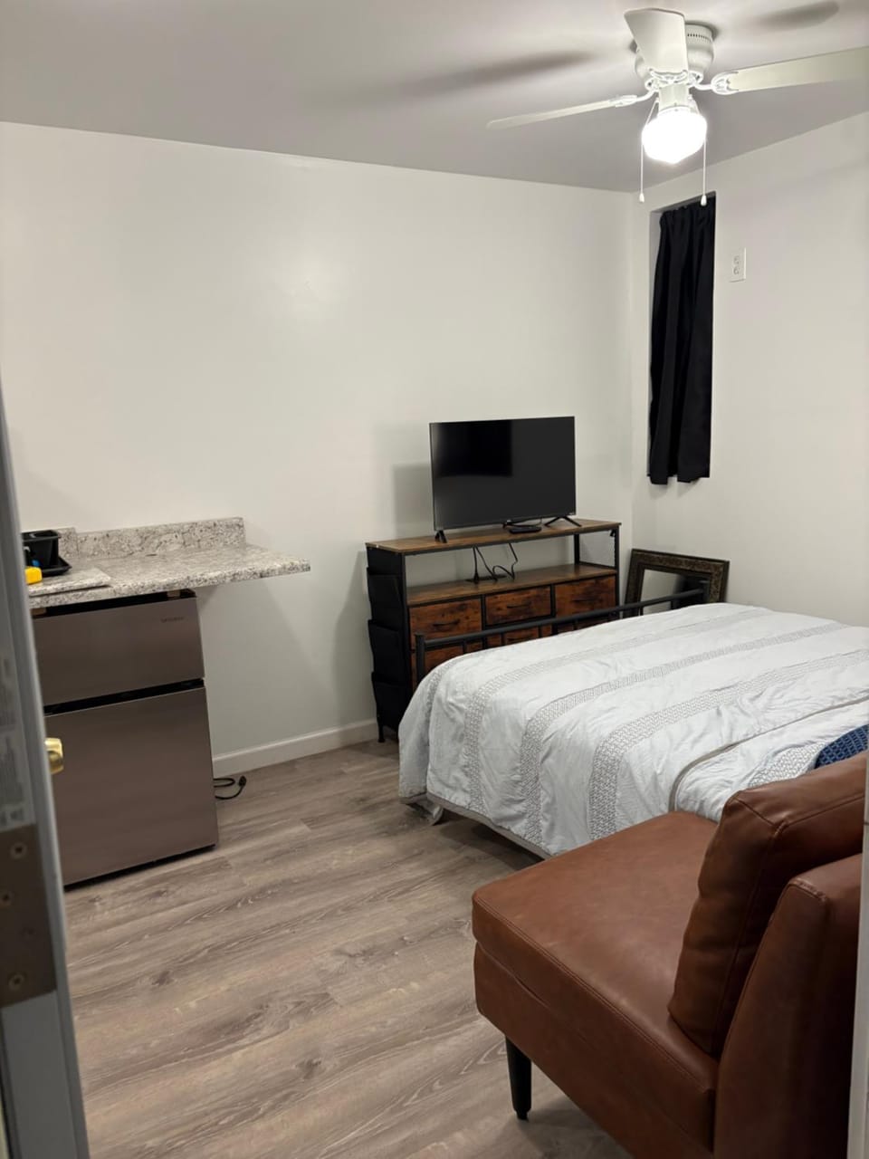 PEARL STUDIO Cozy Cute efficient unit central to Downtown PHX stadiums Blueprint Ctr convention center arts Roosevelt row district ASU UofA lite rail Apartment in Phoenix