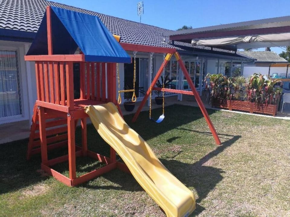 Bliss On The Point - Indulge yourself! House in Mermaid Waters