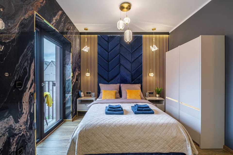 Bed, Photo of the whole room, Bedroom, towels, wardrobe