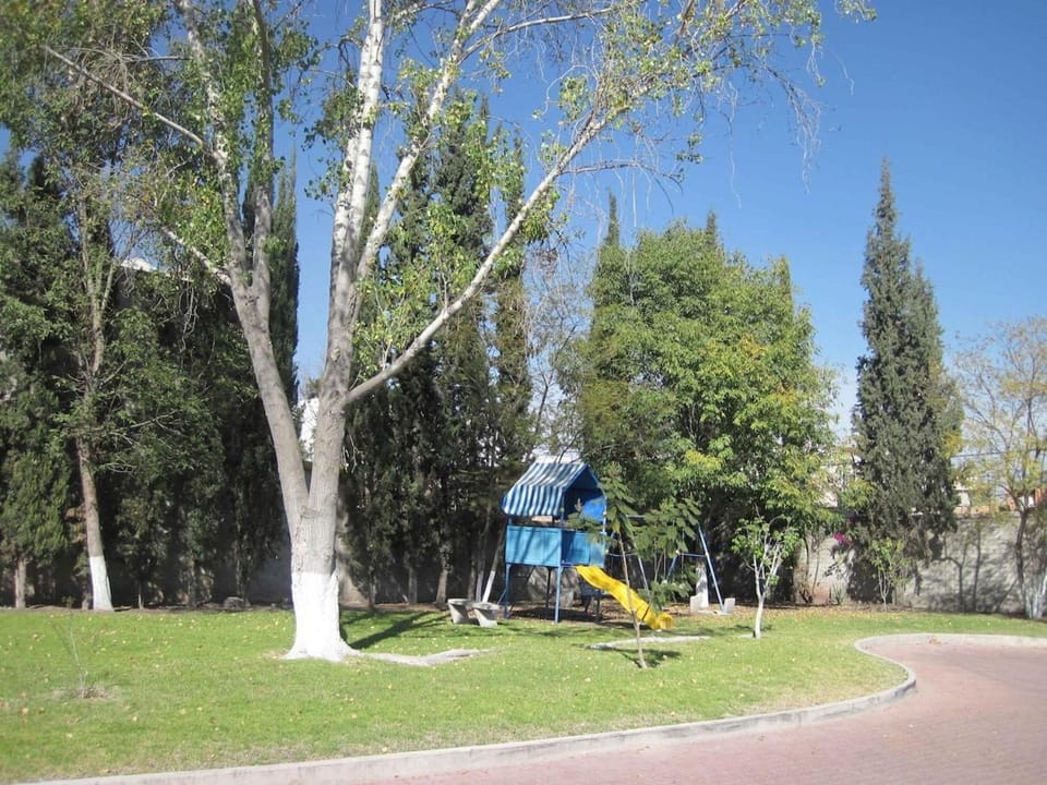 Charming Suite Pool AC Location 10C Apartment in Santiago de Queretaro