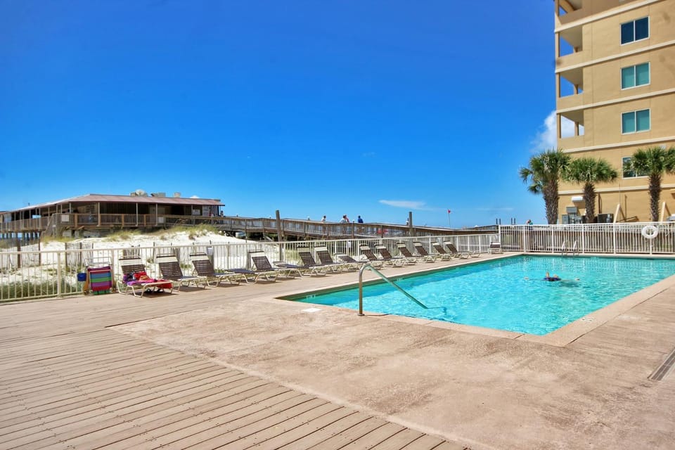 Boardwalk 485 by Youngs Suncoast Apartment in Gulf Shores
