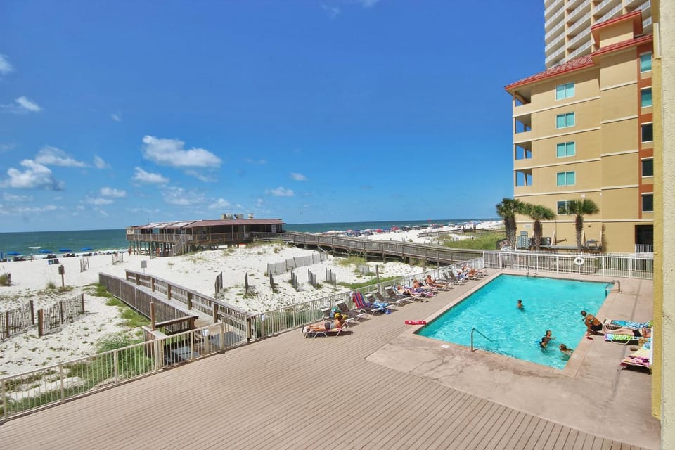 Boardwalk 485 by Youngs Suncoast Apartment in Gulf Shores