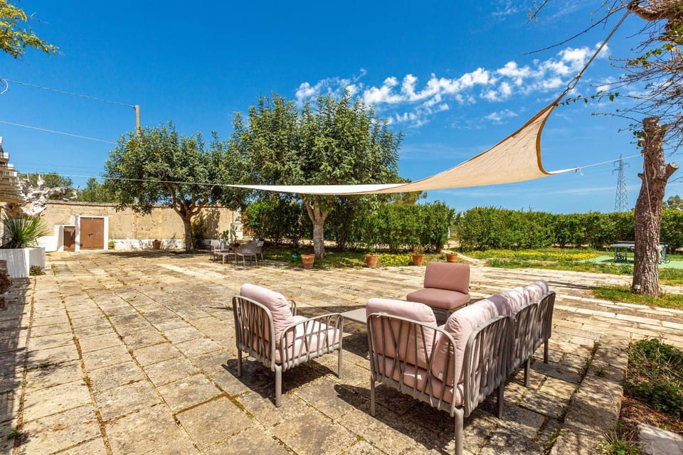 Property building, Patio, Garden, Living room, Garden view