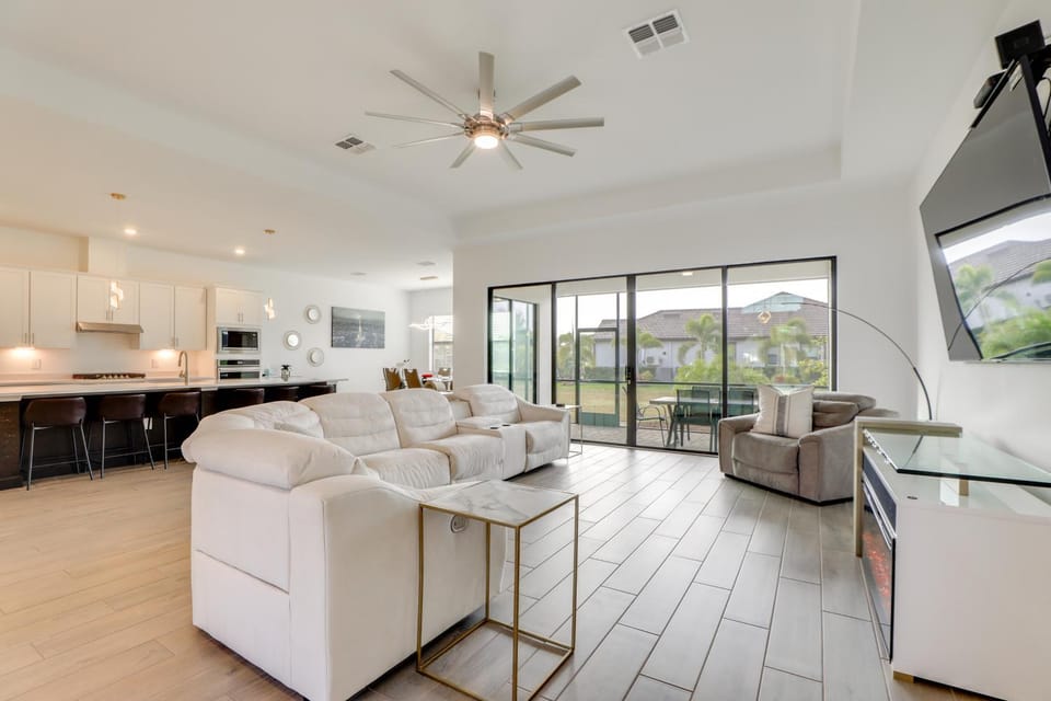 Resort-Style Living! Walkable Bradenton Getaway House in Florida