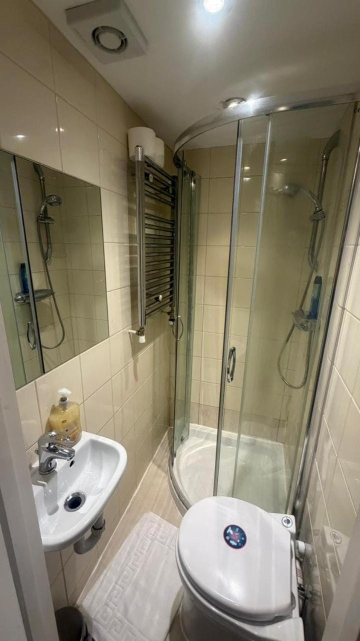 Flat next to Oxford street Apartment in London Borough of Islington
