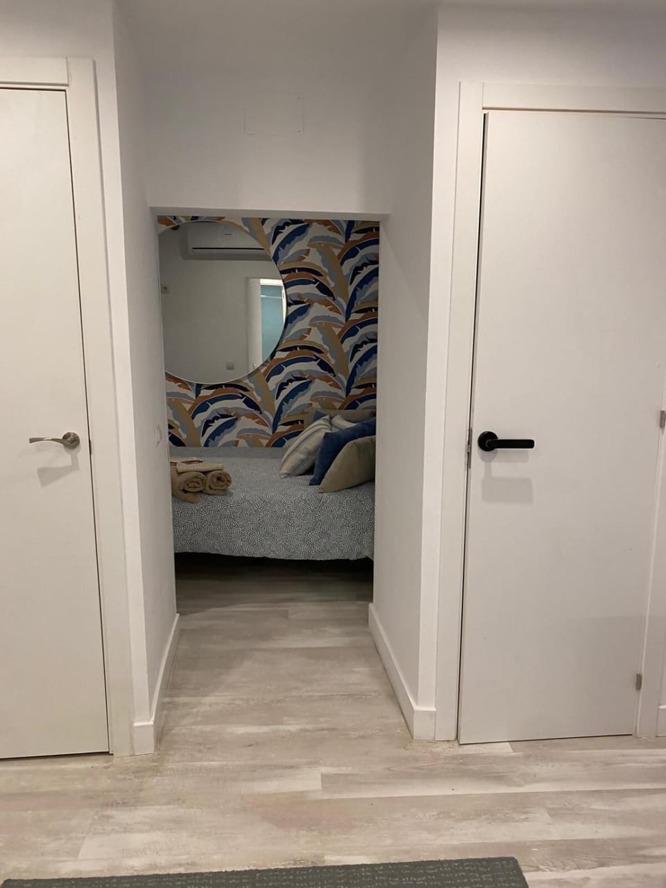 Lavapiés Center · Modern Apartment for Two Apartment in Centro