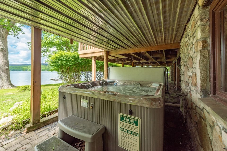 Paradise Point by Railey Vacations House in Deep Creek Lake