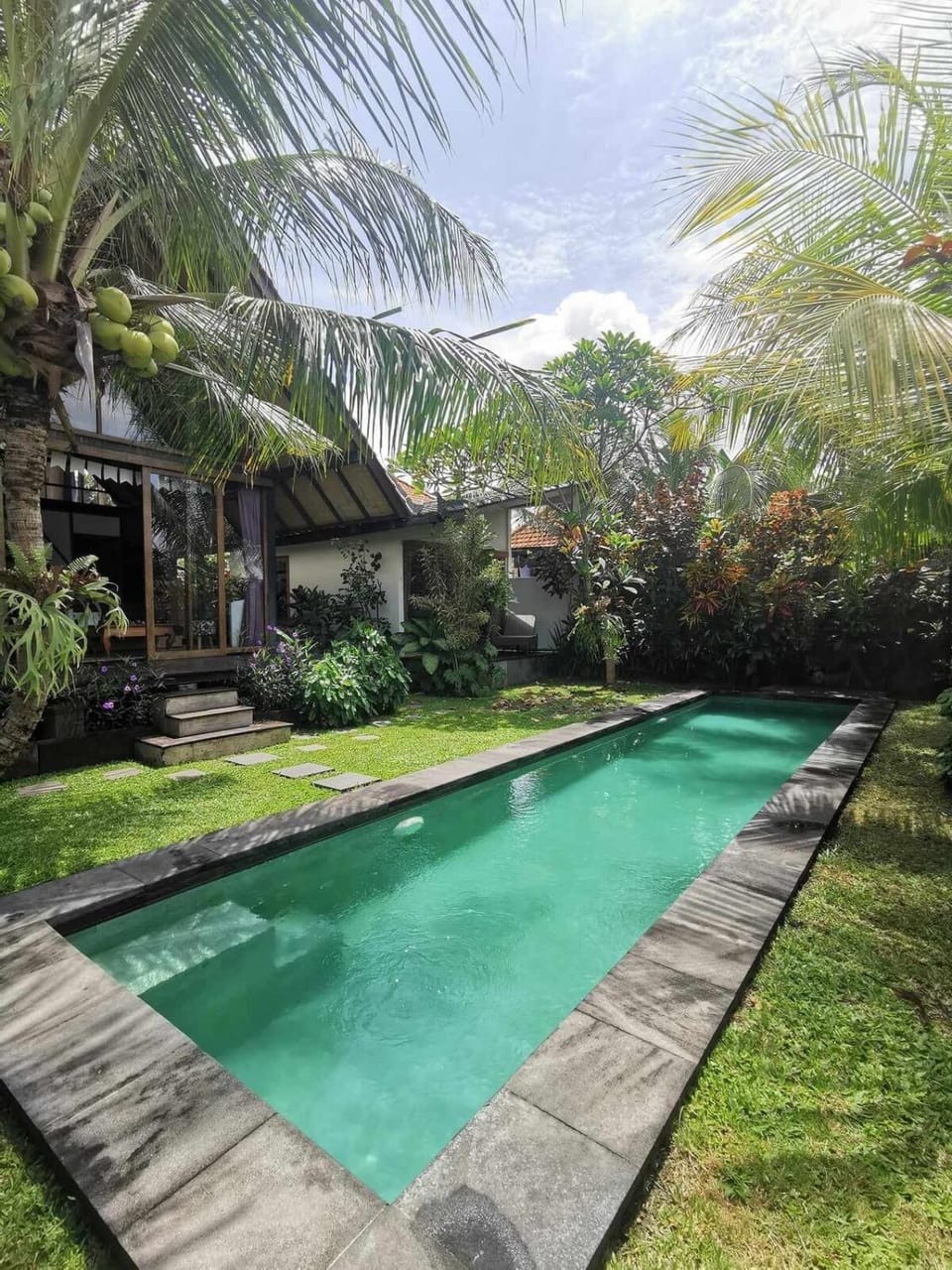 Ubud Villa, 3 Bdr beautiful rice fields view & pool Villa in Abiansemal