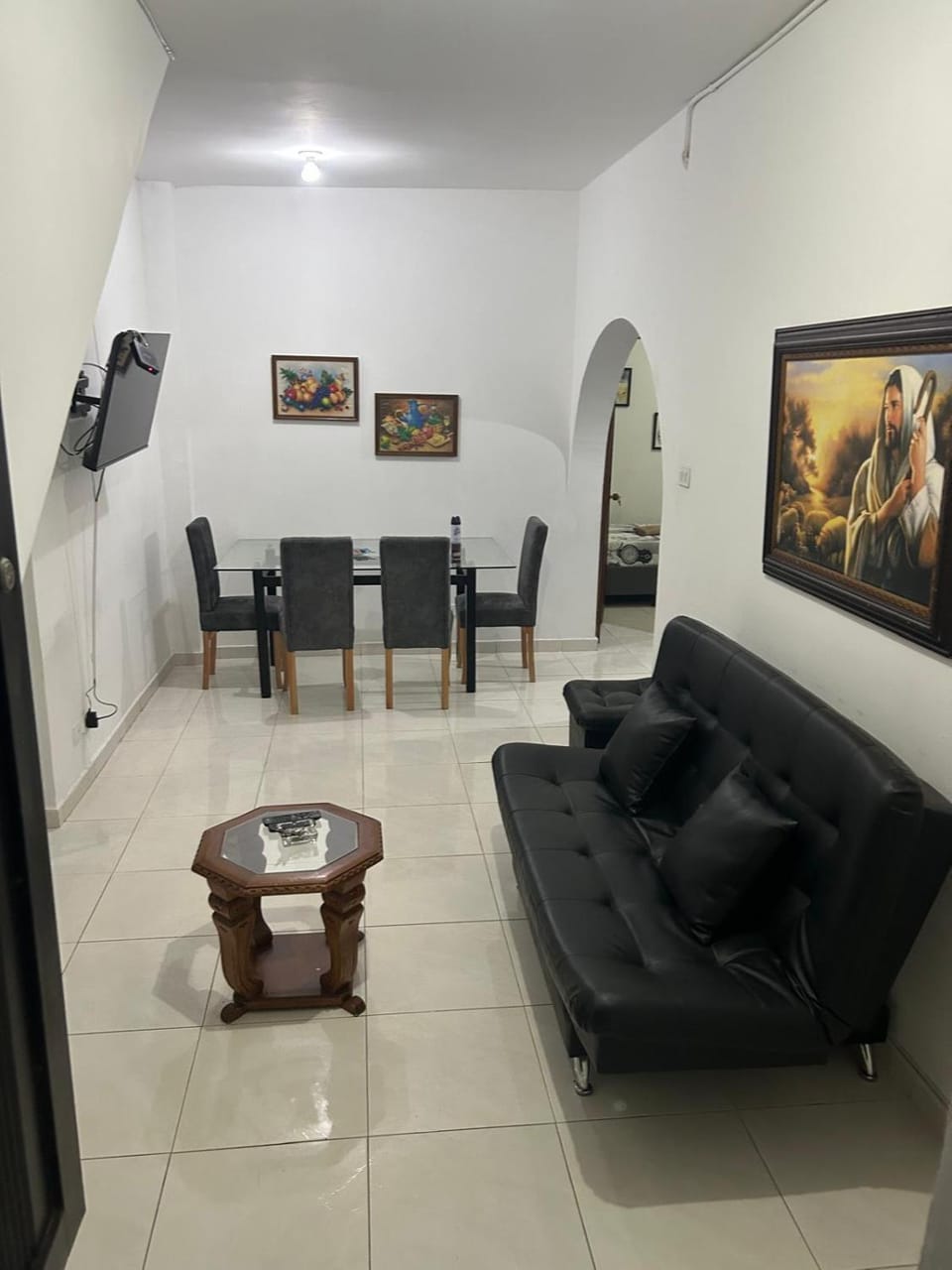 Acogedora casa cerca al estadio barrio Laureles la América Apartment in Medellin