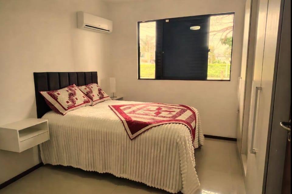 Bed, Bedroom, air conditioner