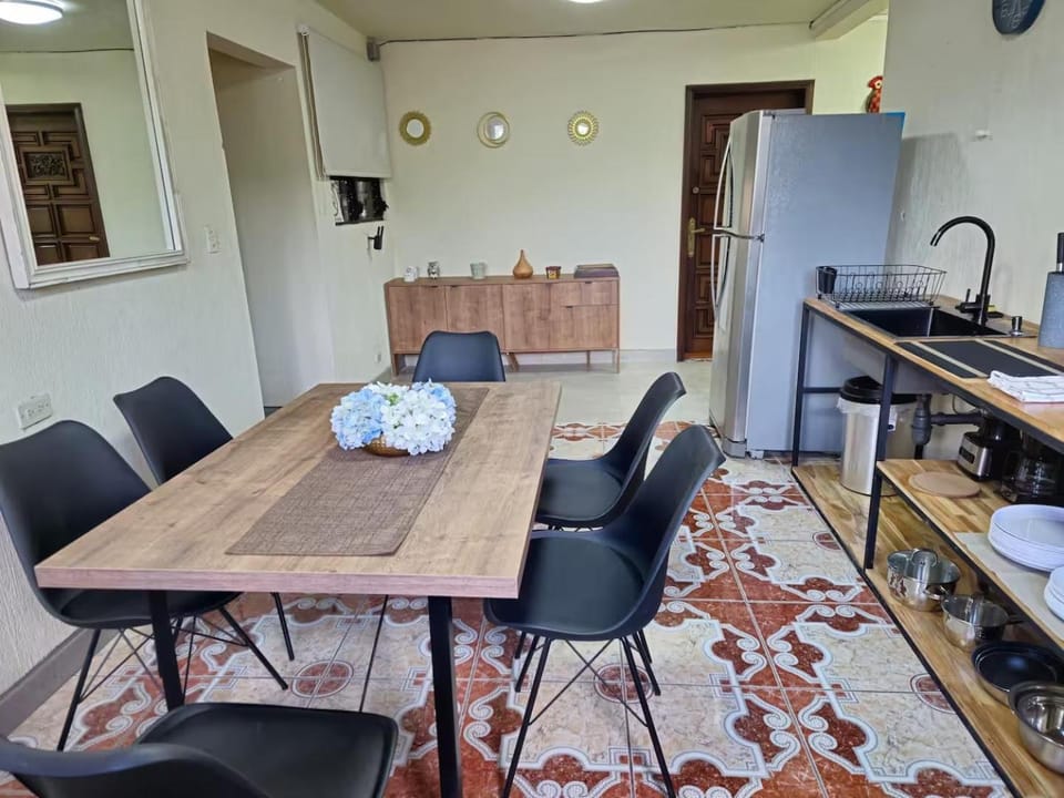 Dining area, Communal kitchen