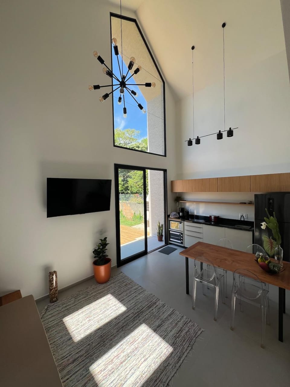 Casa Inaià with Private Pool 650m to beach Apartment in Florianopolis
