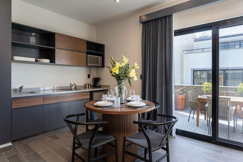 Patio, Kitchen or kitchenette, Dining area, kitchen