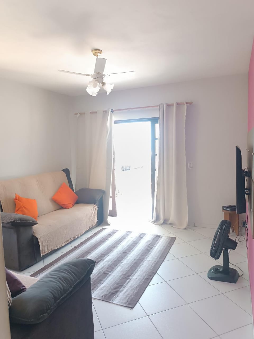 casa Ilhabela prox a balsa 4min - 6min praia ilha das cabras - reserve já House in Ilhabela