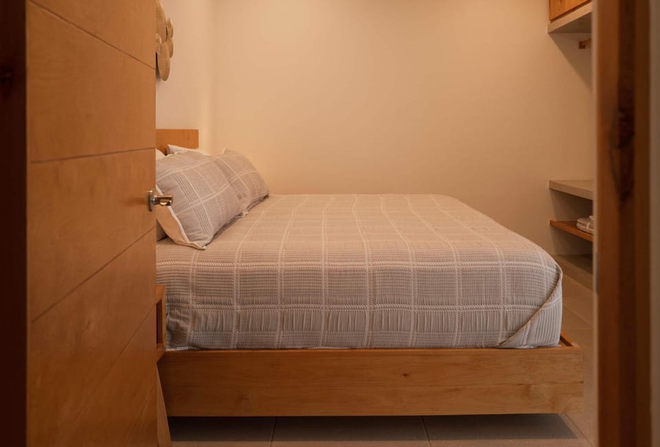 2BR Palma Suite 301 Pool Parking & Cleaning House in La Paz
