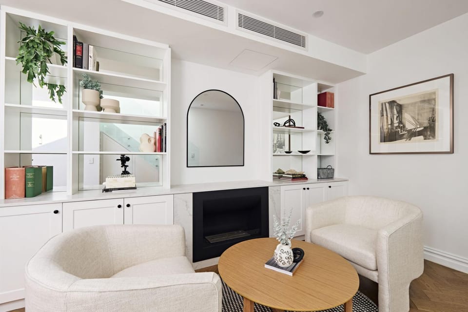 MARR86R - Architectural Redfern Gem House in Sydney