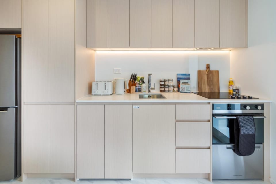 Kitchen or kitchenette, oven, stove