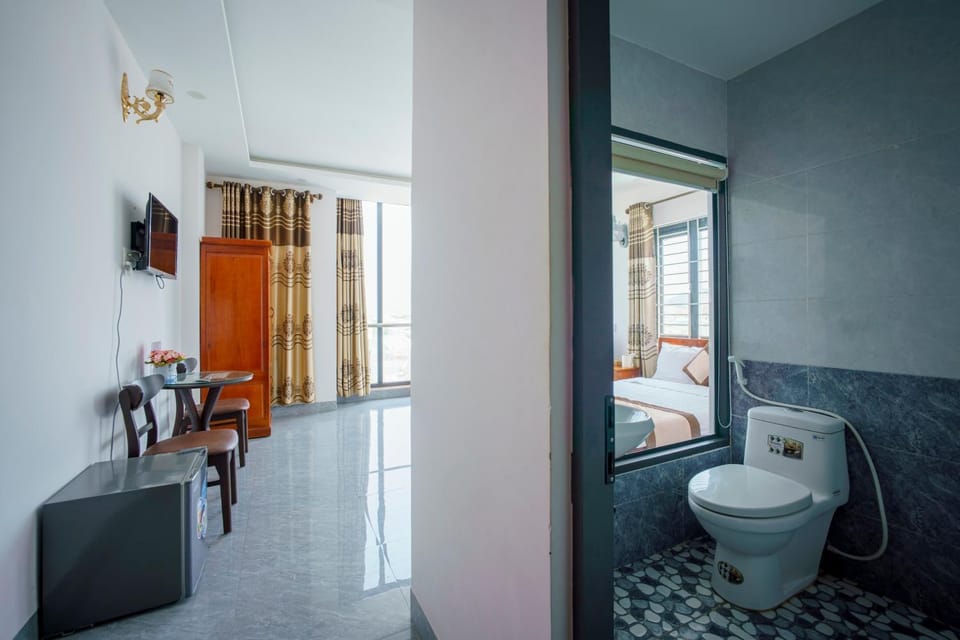 Khách sạn Phú Xuân - Quy Nhơn Nam Hotel in Vietnam