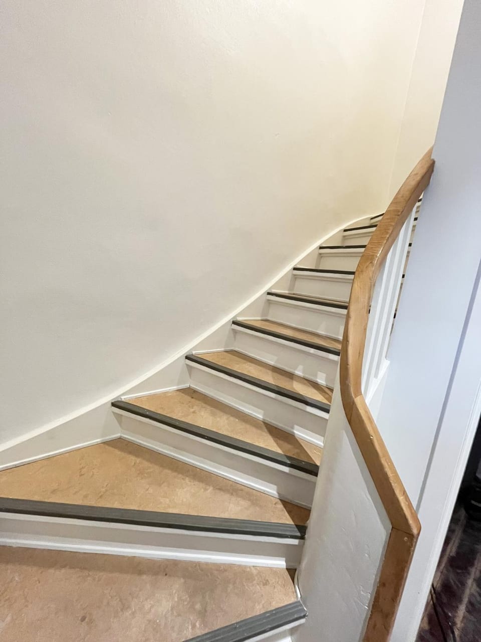 Cozy & Bright Central Townhouse with Free Parking Apartment in Aalborg