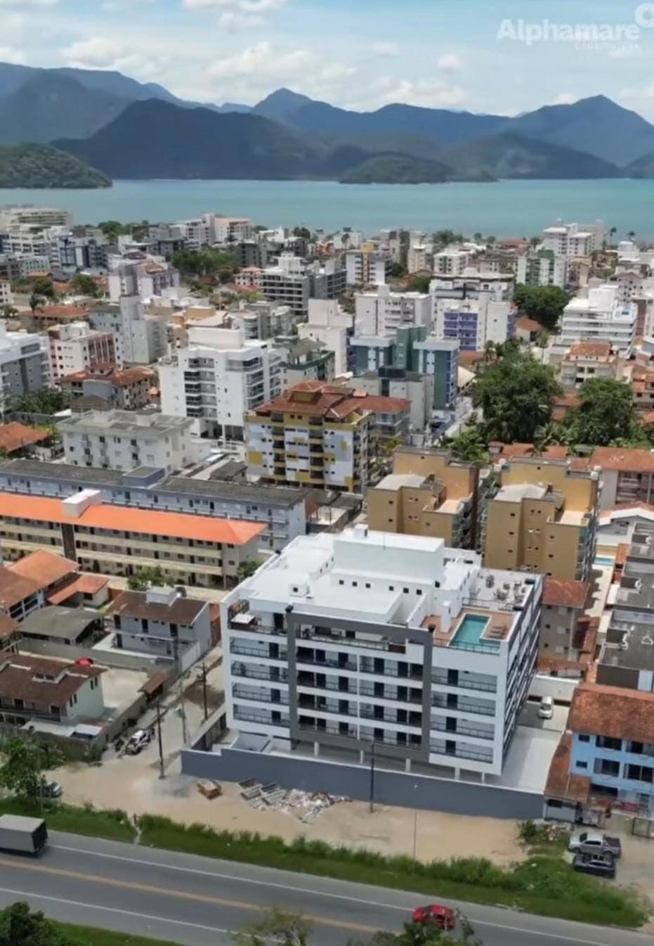 Property building, Neighbourhood, Bird's eye view, Street view, Location