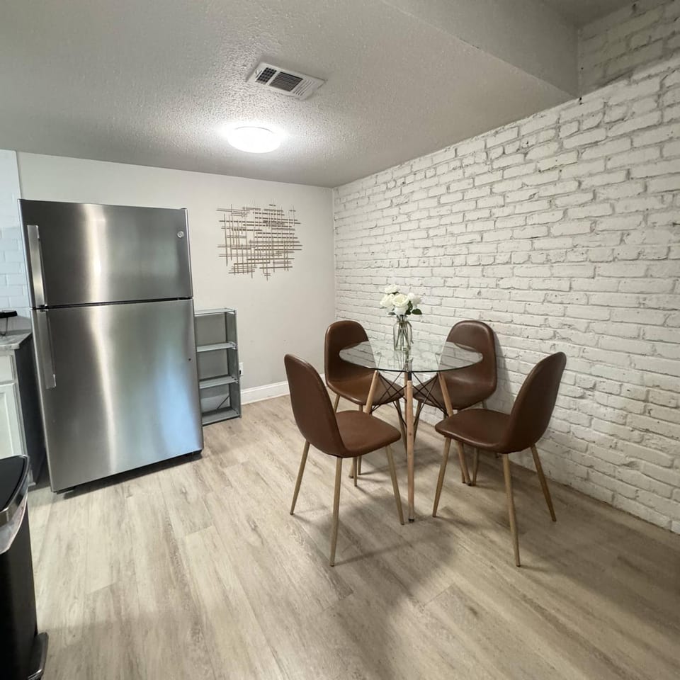 1 DT Dallas l FIFA WORLD CUP READY l 5 Min from Love Field Apartment in Dallas