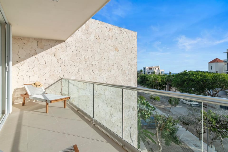 Property building, Day, View (from property/room), Balcony/Terrace, Seating area