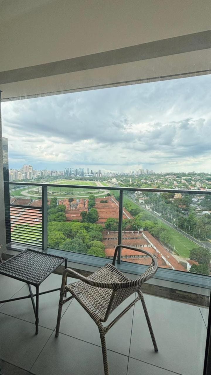 Vista Incrivel para o Jockey Club Pinheiros Apartment in Sao Paulo City