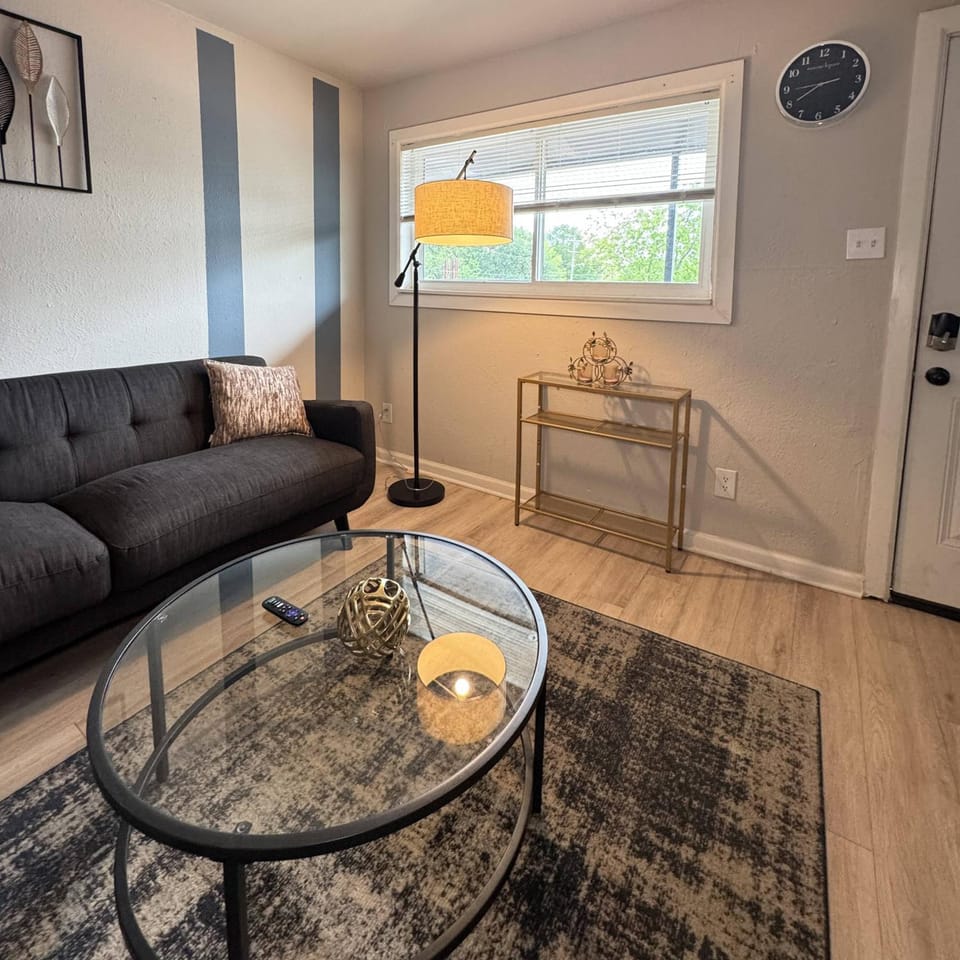 1 DT Dallas l FIFA WORLD CUP READY l 5 Min from Love Field Apartment in Dallas