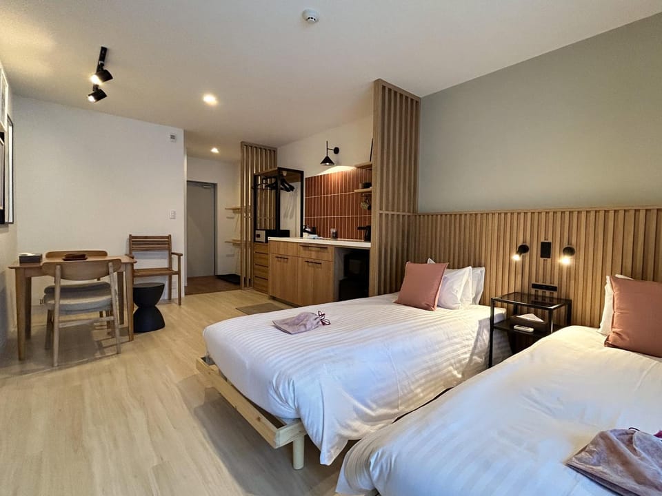 Dining area, Bedroom