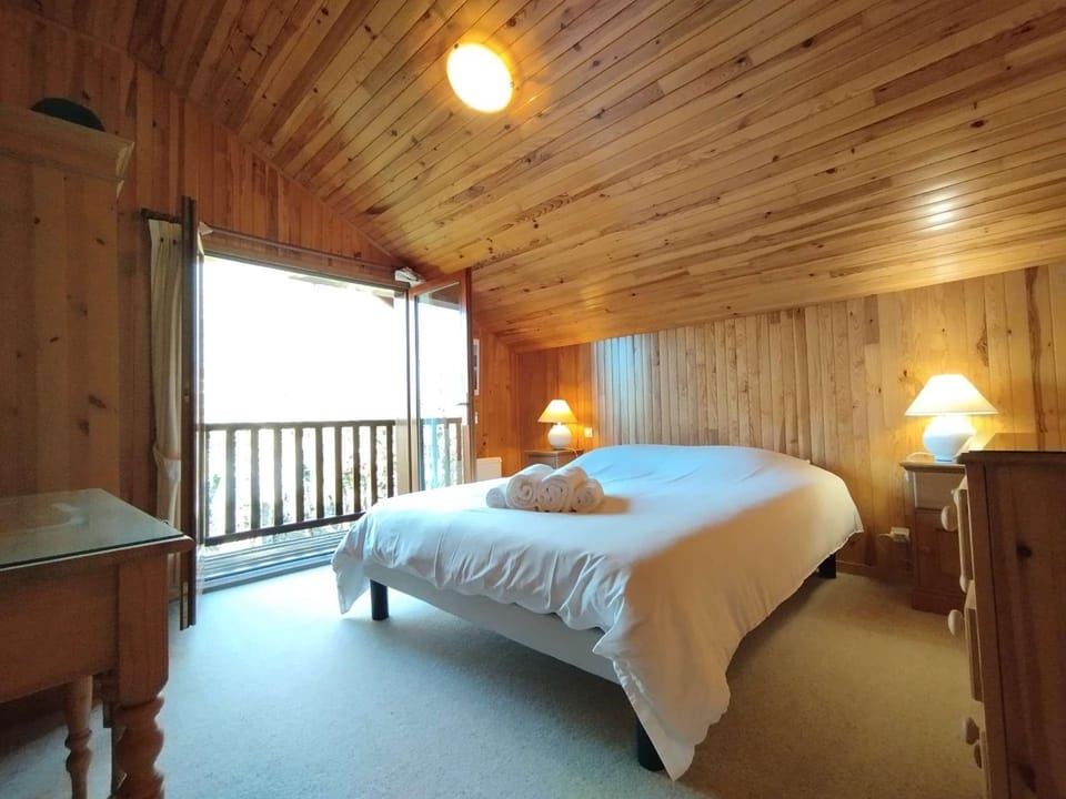 Chalet en vallée Dordogne, jardin privé et piscine partagée - FR-1-828-4 Chalet in Souillac