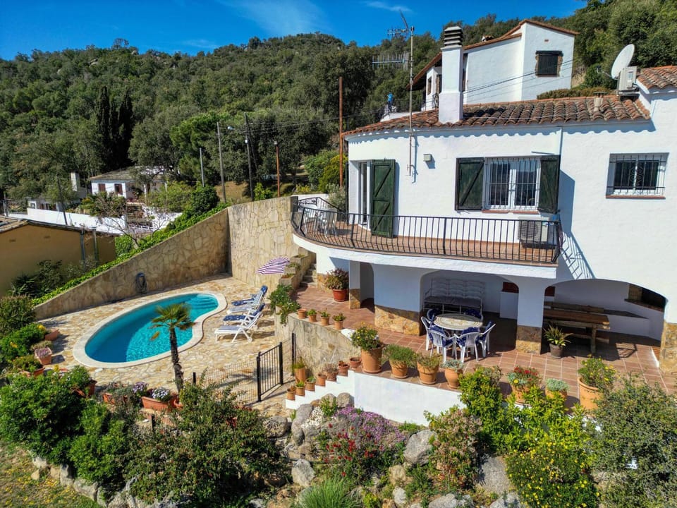 Maison Moderne sur la Costa Brava avec Piscine Privée et Climatisation Villa in Baix Empordà