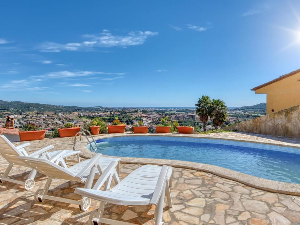 Maison Moderne sur la Costa Brava avec Piscine Privée et Climatisation Villa in Baix Empordà