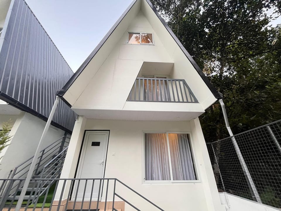 Property building, Balcony/Terrace